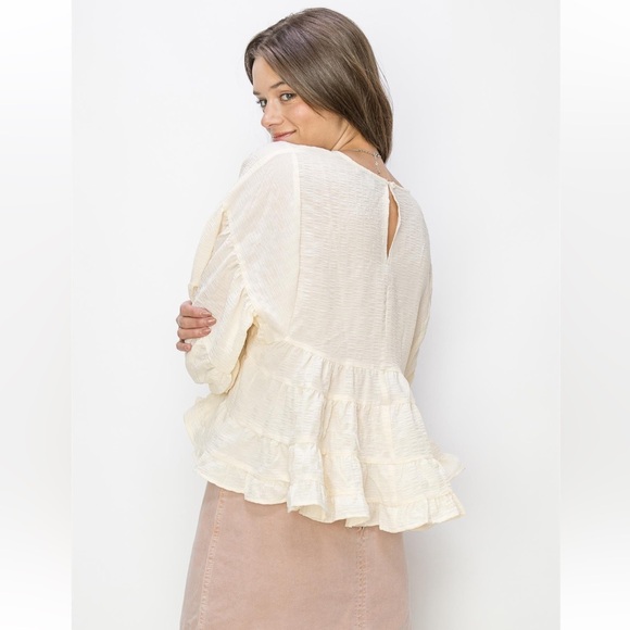 42 BEAUTIFUL SHORT SLEEVE BABYDOLL BLOUSE - Picture 3 of 5